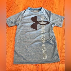 Under Armour dri fit tshirt size medium
